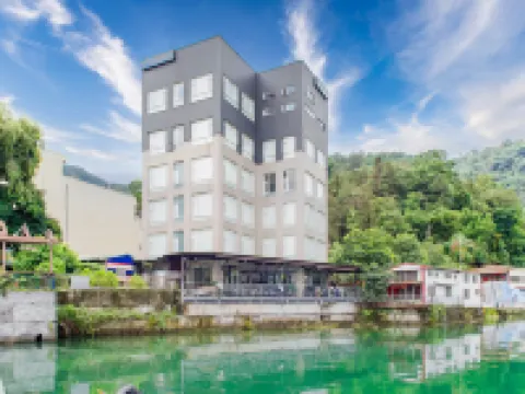 Shui Yang Lakeview House with Elevator Hotels in Nantou