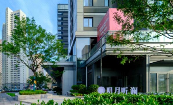 MGM Light Luxury Hotel