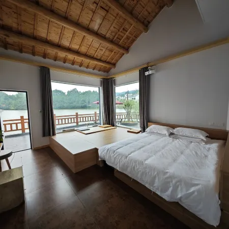 DALE resort
