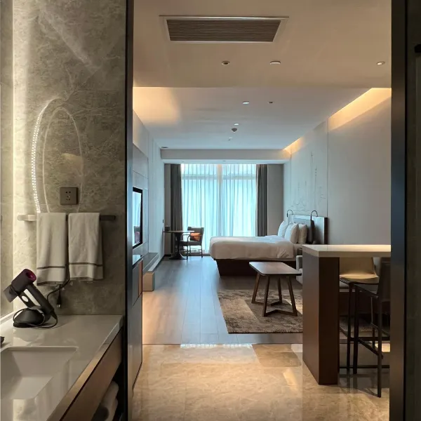 UrCove by Hyatt Shenzhen Futian CBD gallery image 3