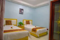 Wudangshan IKEA Hotel (Yuxugong Pedestrian Street)