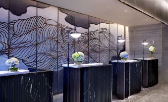 Momentus Hotel Alexandra