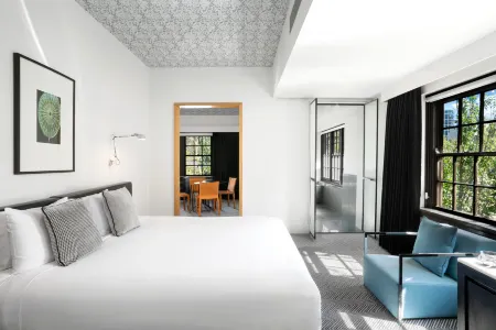 Peppers Gallery Hotel Canberra
