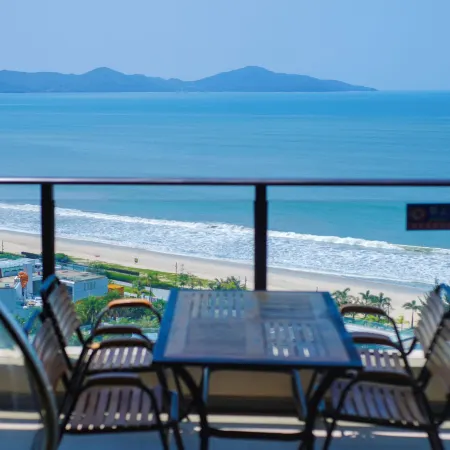 Lingtinghai Vacation Homestay (Shanwei Poly Jinding Bay)