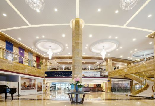 청두 호텔 로비 전경