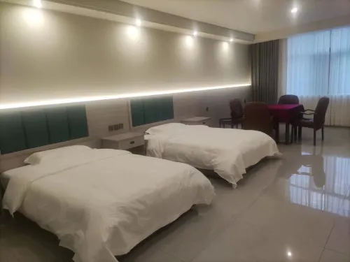 Mulberry River Impression Hotel Hotel di Zhenba