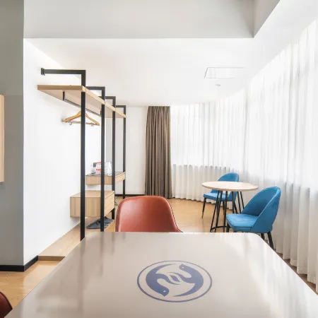 Shanshui Trends Hotel (Xinhua Shangmei Ancient City) Отели в г. Синьхуа