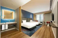 Holiday Inn Express Haiyan, an IHG Hotel فنادق في خاي يان