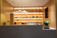 jingling West Bank Hotel