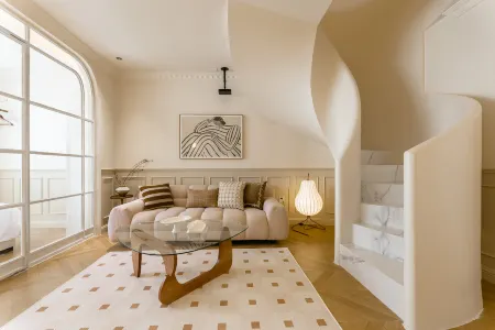 Mutang Design Guesthouse (Leshan Railway Station Shihao Plaza)