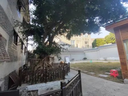 Zhenfeng Ancient City Time Memory Inn