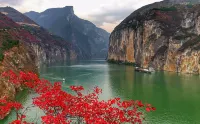 Kuoyue Yunqi Hotel (Fengjie High-speed Railway Station) - Mountain view