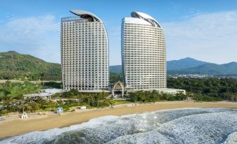 Salt Crystal Hotel By RìChū