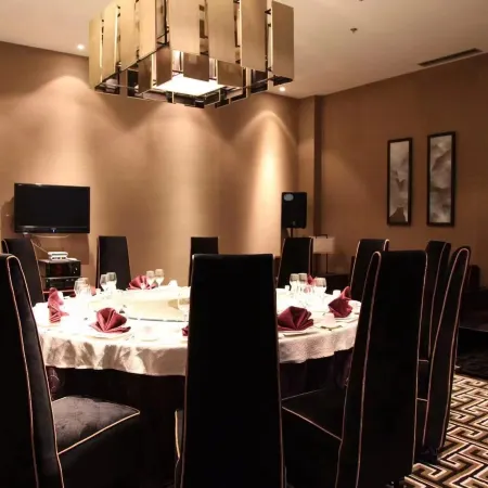 Kingdom Rich Hotel