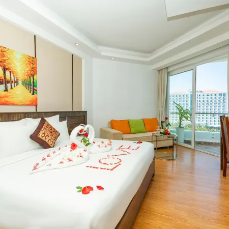 Tuana Hotels Cam Ranh Resort
