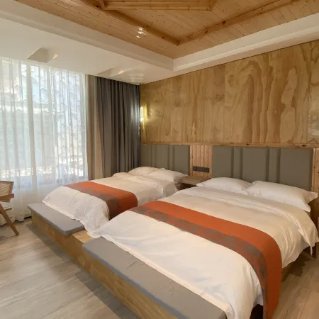 Fuxian Lake Xinyu Hailan Homestay