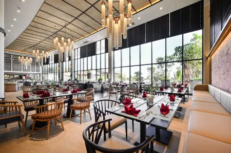 Emerald Ho Tram Resort