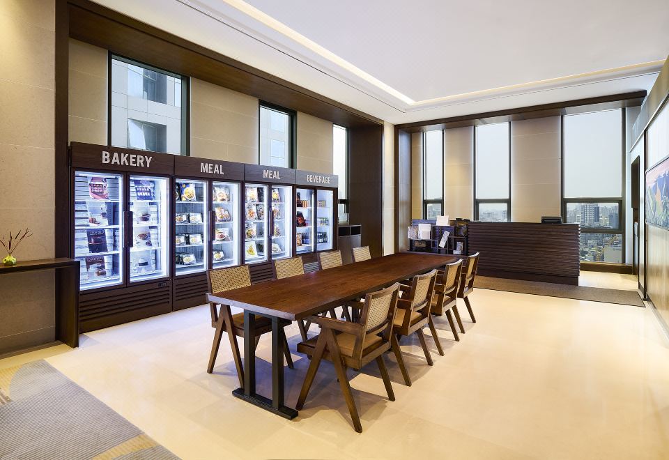 3. 포포인츠 바이 ..