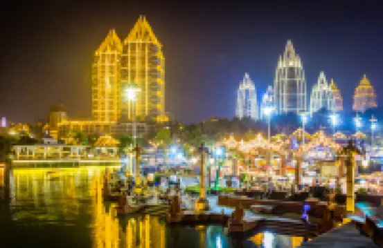 Lanshe River View Boutique Stay (Gaozhuang Xishuangjing Starlight Night Market)