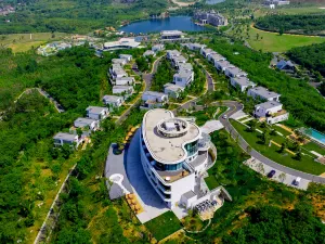Yixing InLong  Lingshang Holiday House