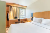 B&B HOTEL Lyon Eurexpo Bron Hotels in Bron