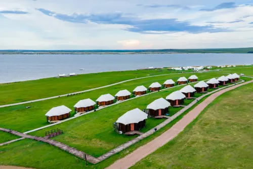 Hulunbeier Huhe Noor Hotel - parking