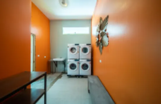 富國島9站旅舍及酒吧