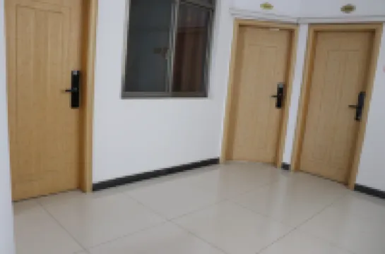 Huaining Shengli Hotel ( Citizen Square Duxiu Park)