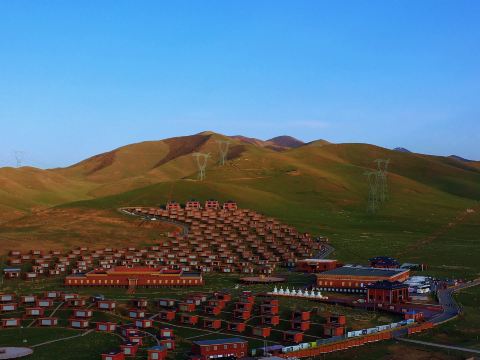 Wenjia Starry Secret Realm Hotel
