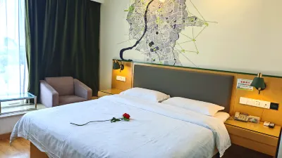 Vatica Hotel (Feidong Yuzhou Central Plaza Guiwang Subway Station) Hotels in Hefei