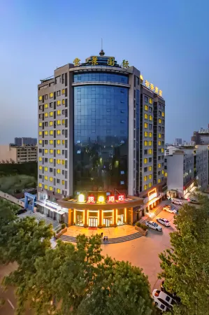 Super 8 Hotel (Weifang High Speed Railway North Station) Отели рядом с достопримечательностью «Yangjiabu Folk Art Grand View Garden»