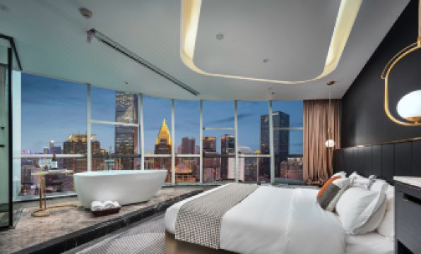 NASA Yunduan High-altitude Riverview Hotel (Chongqing Jiefangbei Pedestrian Street)