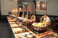 Qihua Luxury Hotel Hotels in Yanshan