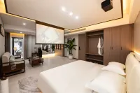 青城·顯赫私湯民宿 鴛鴦井附近的飯店