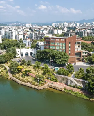 Ganzhou Junlang Yupin Hotel (Nanmenkou Yugutai Ancient City Wall Store) Hotels near Jiangxi Vocational College of Environmental Engineering (Dongjiangyuan Campus)