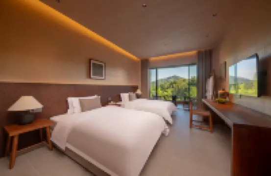 HARM LANDSAPE LUXURY SAFARIS HOMESTAY