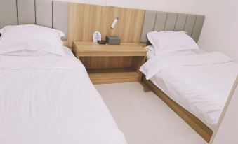 Ruoqiang Deshe Homestay