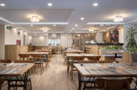 HM Grand Central Hotel