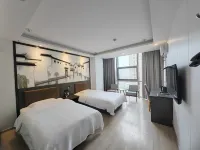 Dream House Cinema Hotel