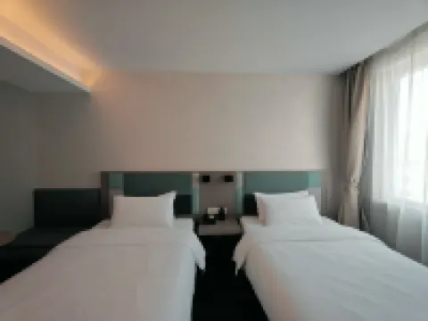 Homeinn Selected Hotel (Yingtan Station Sihai East Road)