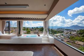 Lijiang LiuLigong 360 degrees Hot Spring Hotel