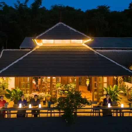 Gurong Chinese Inn (Jingmaishan)