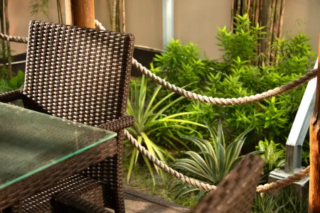 Best Western Plus Coco Palu Отели рядом с достопримечательностью «Astore Palu»