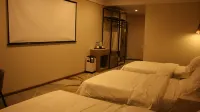 Find the Everest Hotel Hotels in Tingri