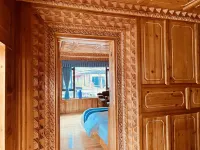 Manchu Tibetan Village Homestay