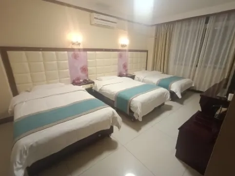 Danfeng Hongji Hotel