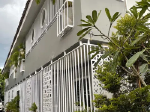 Comfy Corner Hotel Hotels near Wat Phra Singh