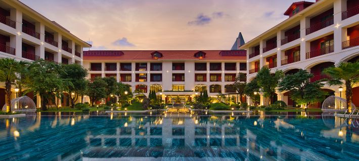 Senna Hue Hotel Hotele w: Hue