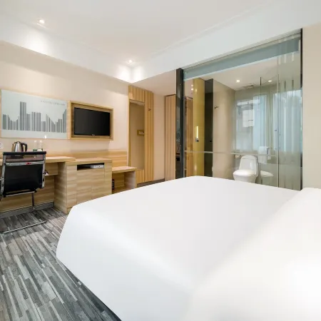 City Comfort Inn Hotel (Luohe Railway Station Xintiandi Pedestrian Street)