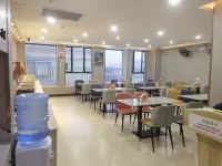 Vienna Hotel (Foshan Lecong Furniture City)